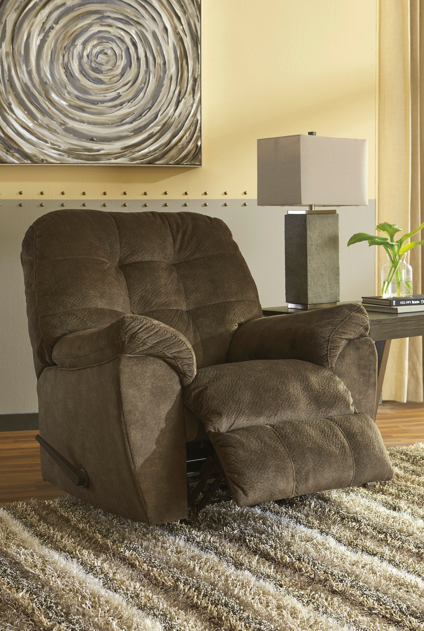 7050825 Brown recliner